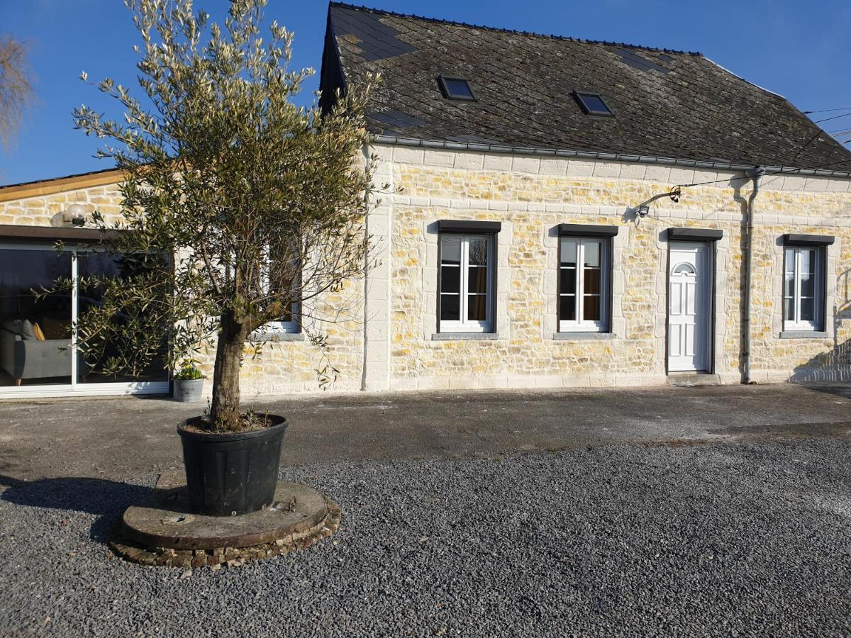 Gite La Criniere Au Vent Étréaupont Buitenkant foto